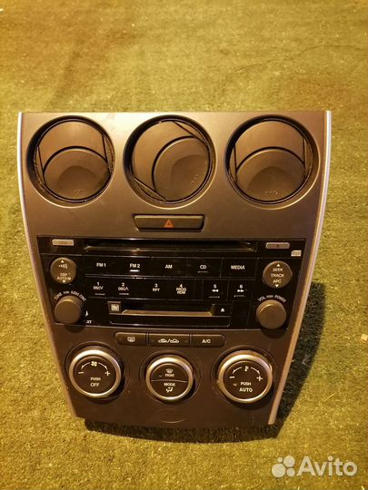 Блок управления климат-контролем G31J-61-190 Mazda