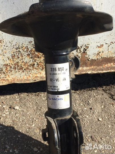 Стойка амортизатора передняя hyundai