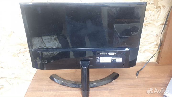 Монитор LG Led 22