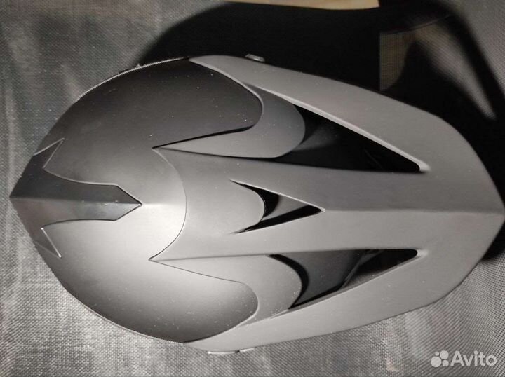 Кроссовый шлем чёрный (новый)