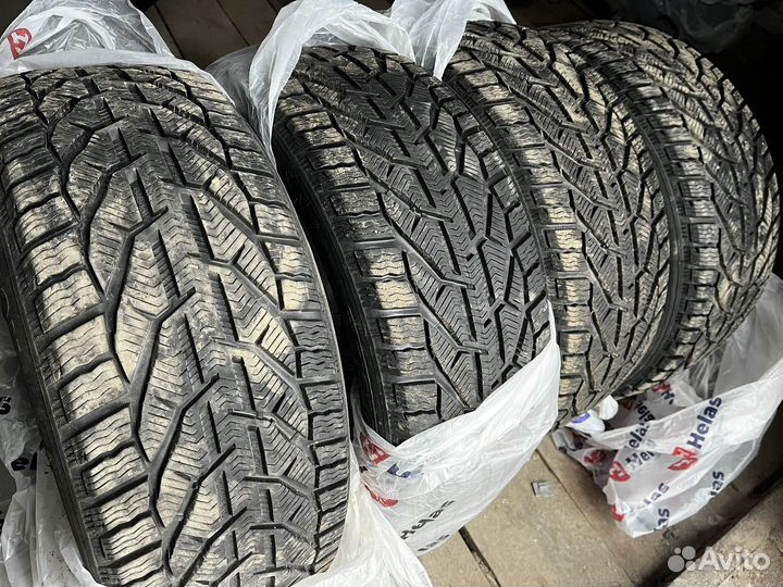 Tigar Winter 245/45 R18