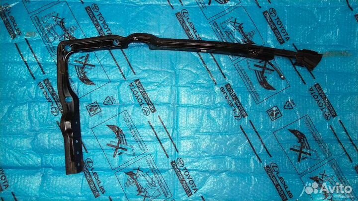 Датчик закрытия багажника Ленд Крузер 200 12-15