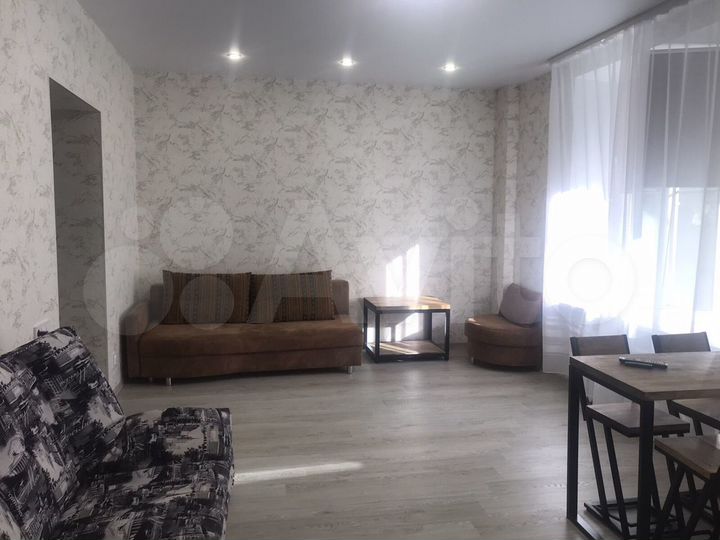 Квартира-студия, 42 м², 1/9 эт.