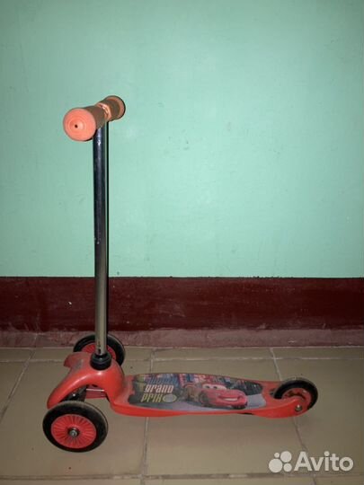 Самокат детский трехколесный