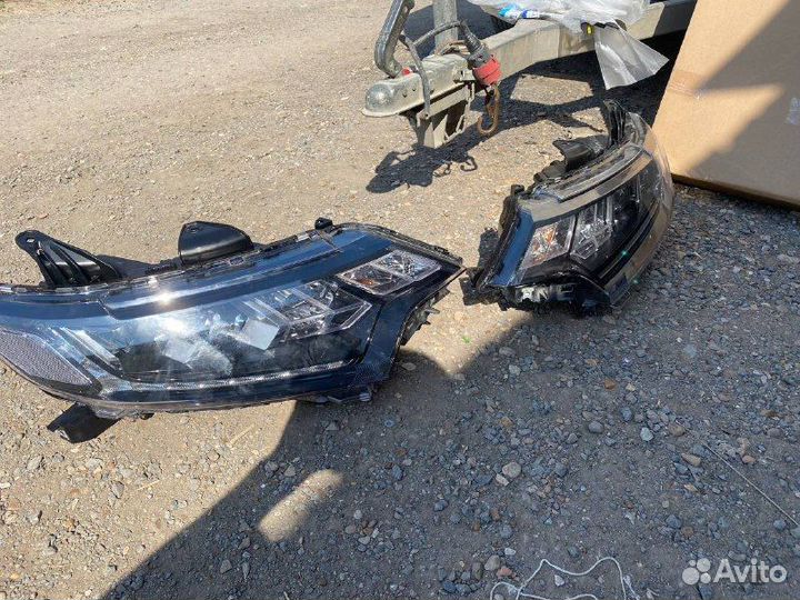 Фары передние Mitsubishi Outlander 3 GF