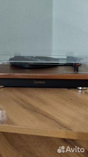 Виниловый проигрыватель Lenco LS-100WD