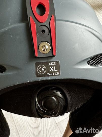 Горнолыжный шлем