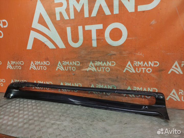 Накладка порога правая Toyota Land Cruiser 200