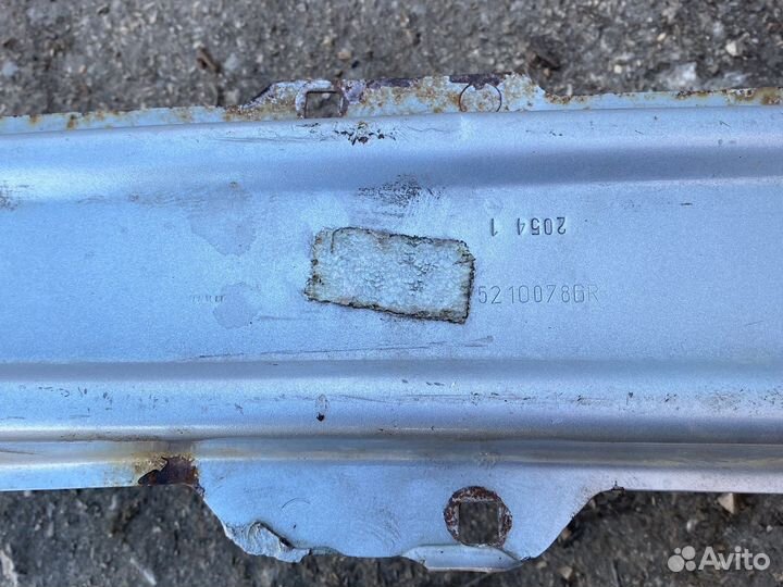 Усилитель бампера renault logan 2