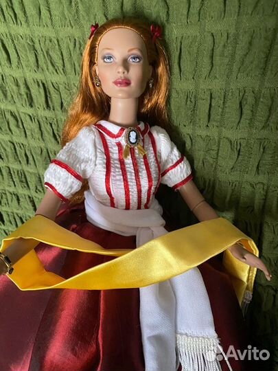 Наряд на куклу Скарлетт. 