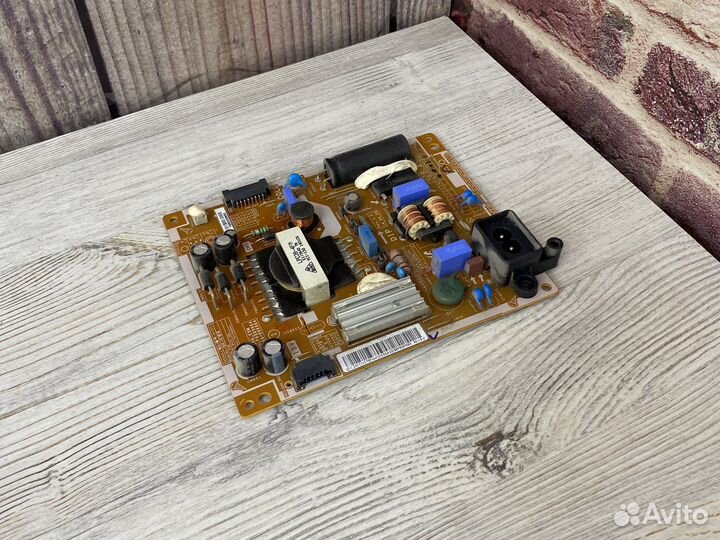 Блок питания BN44-00696A