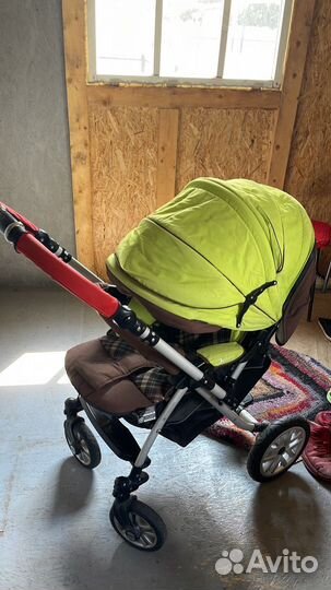 Прогулочная коляска