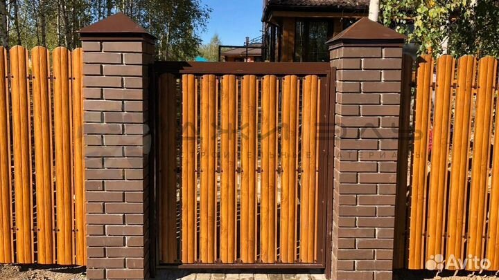 Забор из евроштакетника