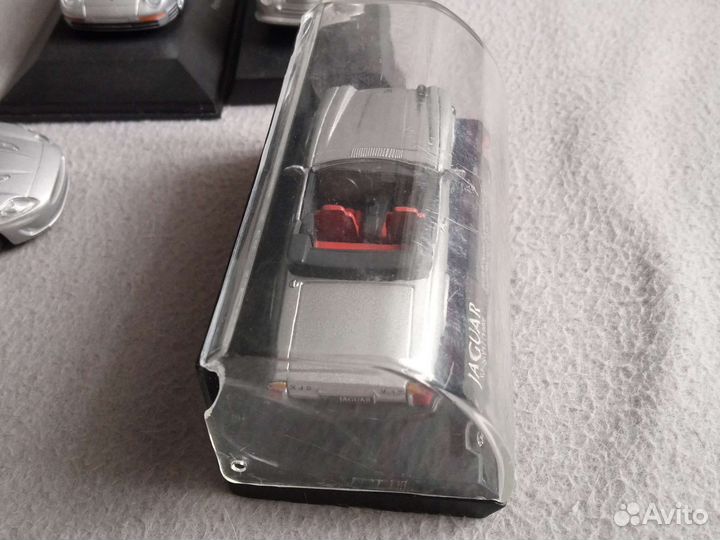 Модель автомобиля Jaguar xjs cabrio, 1:43, new ray