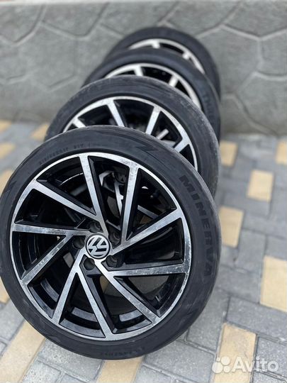 Колёса 215/45 R17 Volkswagen Polo 5х100