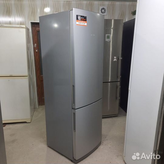 Холодильник серебристый системой no frost с достав
