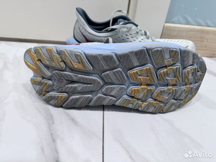 Кросовки hooka