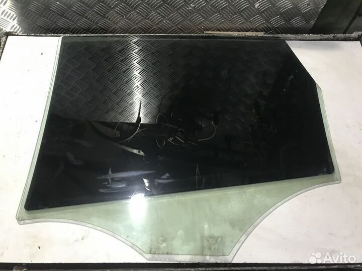 Стекло заднее правое Audi Q5 8R