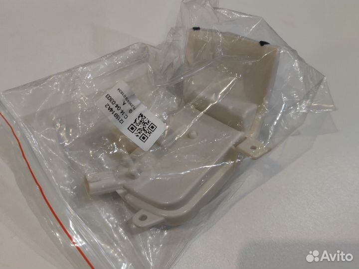 Повторитель поворотника в зеркало honda (Правый)