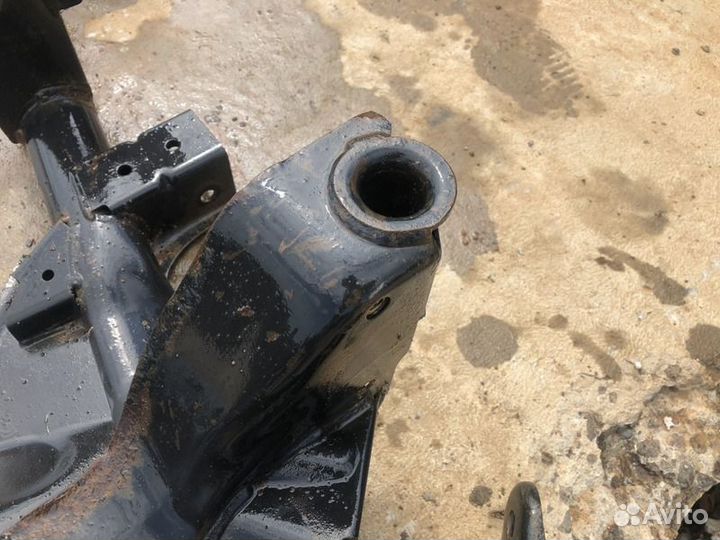 Балка подмоторная Bmw X3 e83 2004-2010