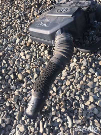 Toyota rav4 2004 2.0 корпус воздушного фильтра