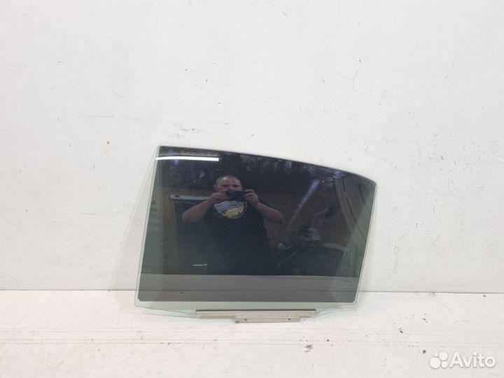 Стекло двери заднее левое Toyota Camry V70 2018