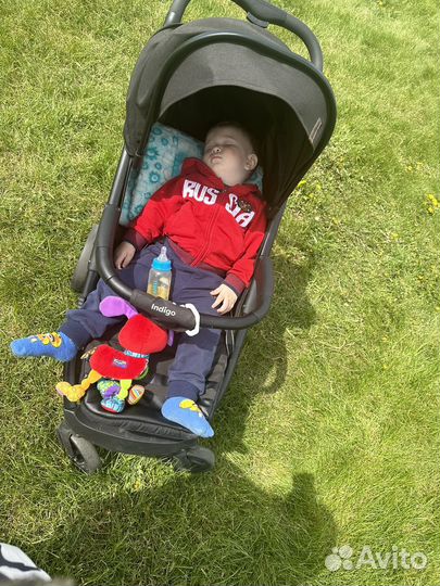 Прогулочная коляска