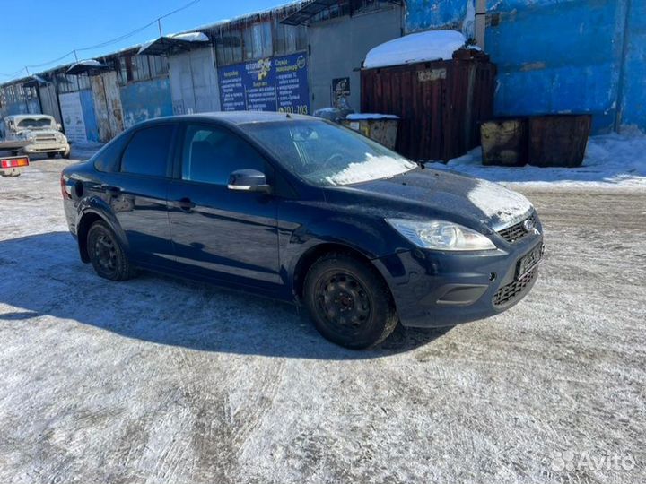 Накладка замка багажника Ford Focus 2 1 2010