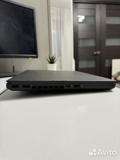 ThinkPad T460 (Core i5, 8/256гб SSD, FHD IPS)