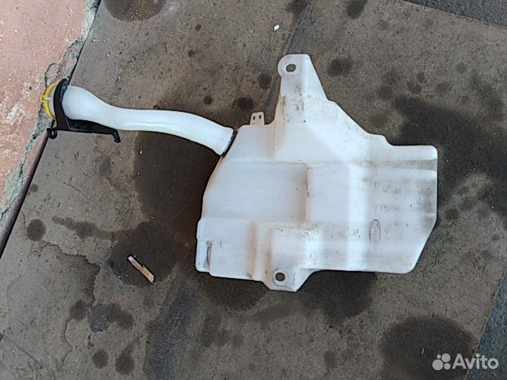 Бачок омывателя Ford Kuga