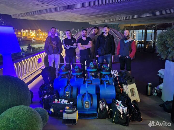 Специалист, мастер по химчистке мебели