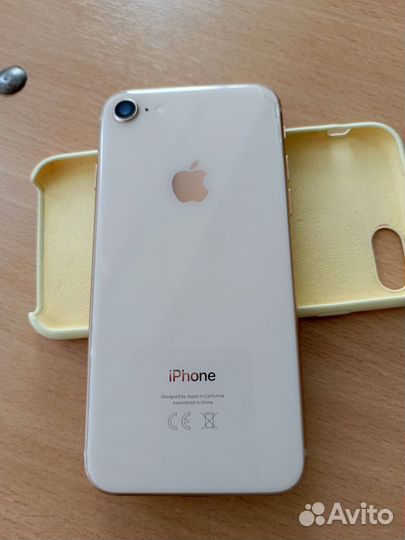 iPhone 8, 64 ГБ