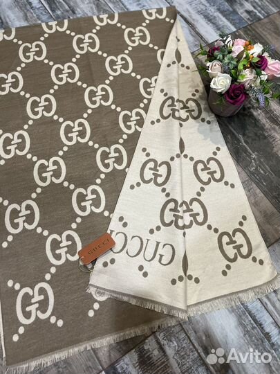 Палантин кашемировый Gucci бежевый двухсторонний