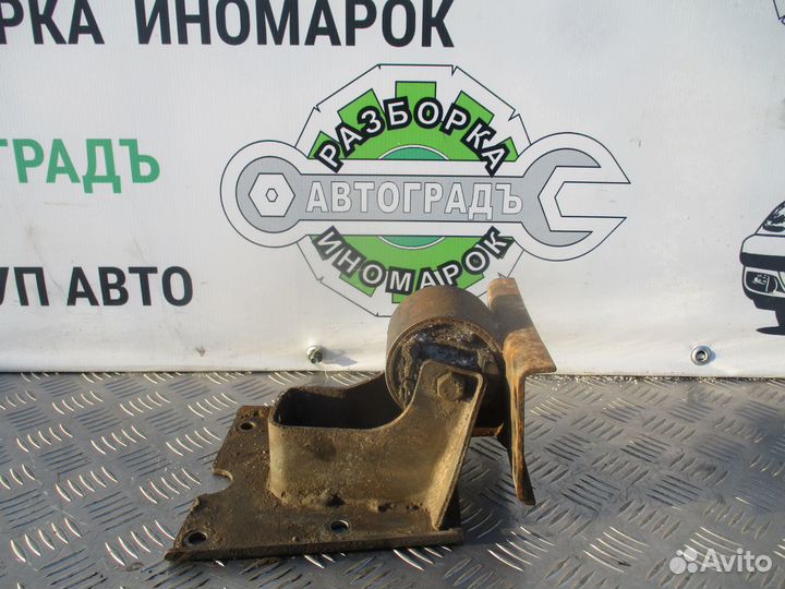 Кронштейн МКПП Volkswagen Transporter T3 1.6