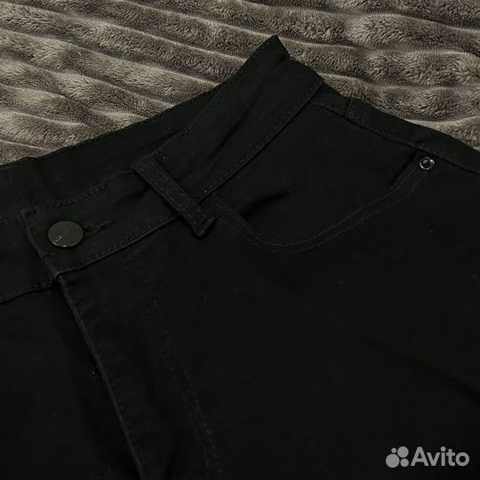 Джинсы женские