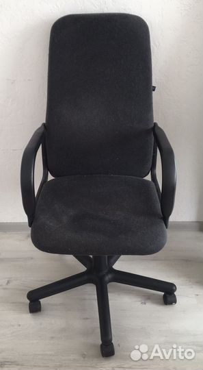 Компьютерное кресло