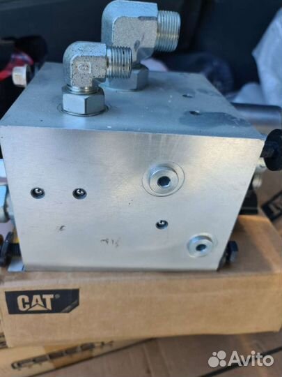Продам распределитель caterpillar CAT 478-4948