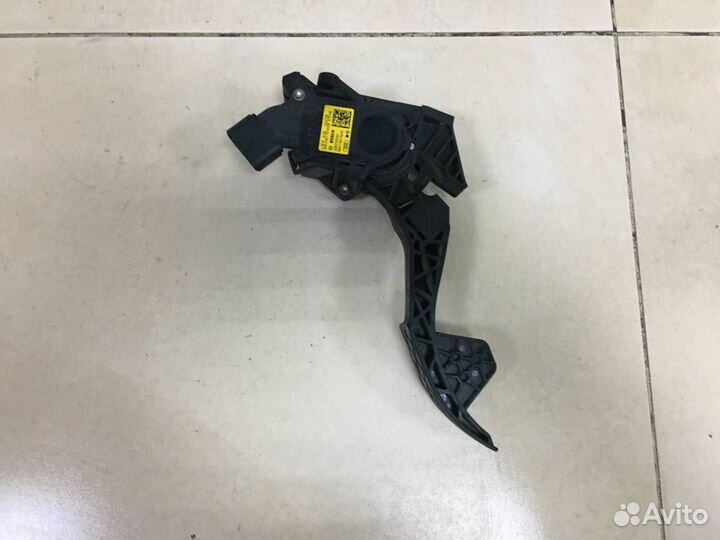 Педаль газа Skoda Rapid 2012-2020