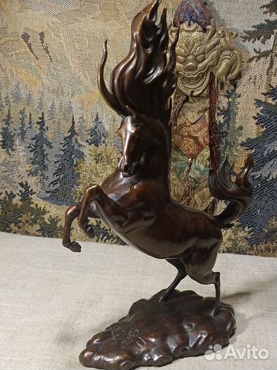 Статуэтка конь огонь огромный на дыбах