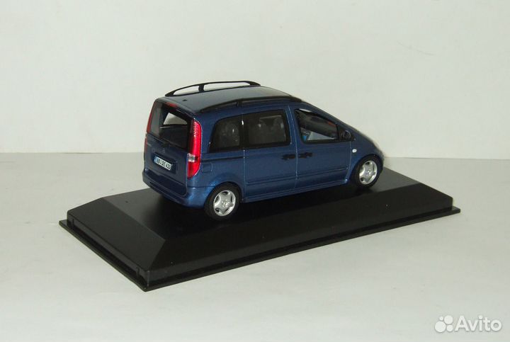 Мерседес Mercedes Benz Vaneo Minichamps 1:43