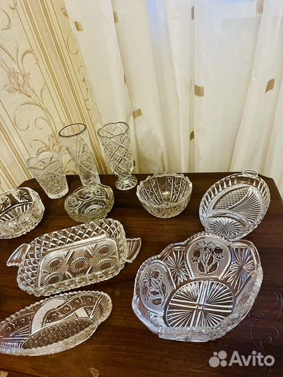 Хрустальная посуда и вазы
