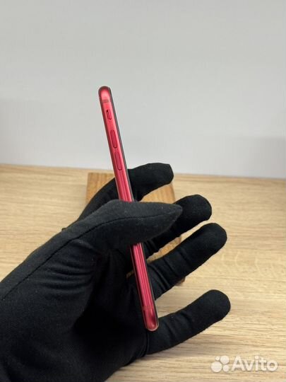iPhone SE (2020), 64 ГБ