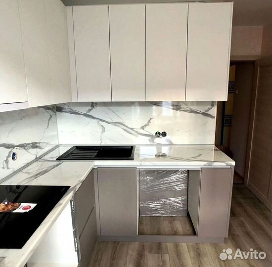 Кухни на заказ с надежной фурнитурой