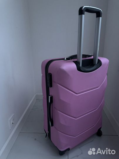 Чемодан на колесах Б/У