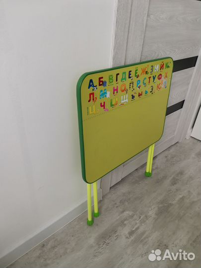 Детский столик развивающий