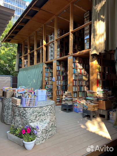 Любая книга с полки