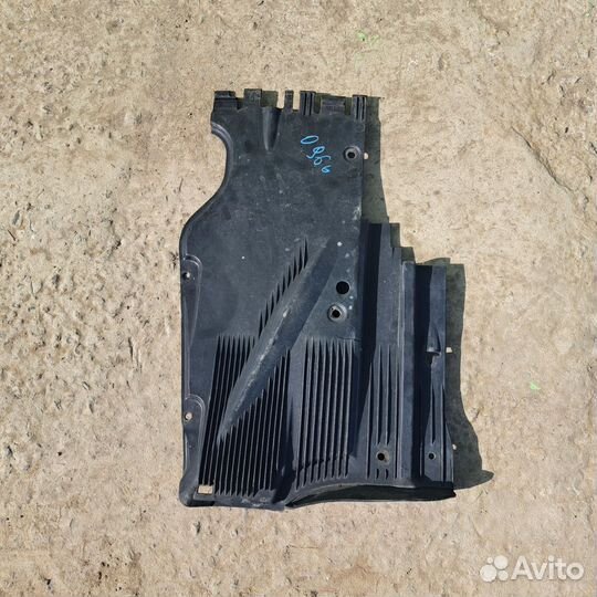 Защита днища задняя левая audi a4 b8