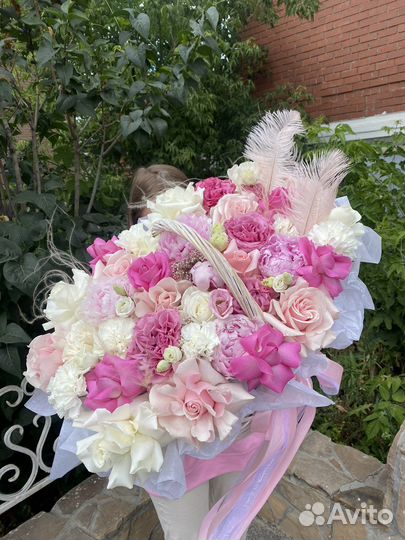 Композиция в корзине цветы