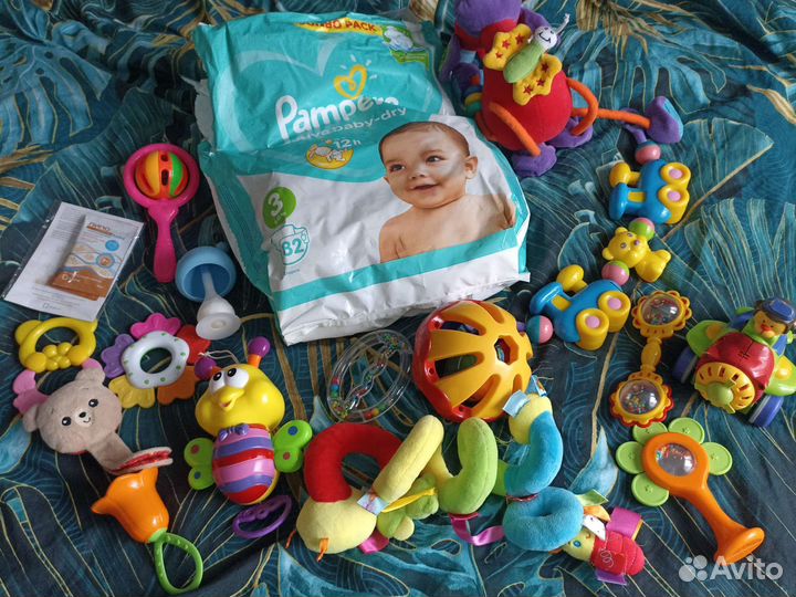 Игрушки для малышей пакетом