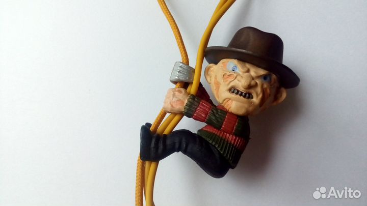 Держатель/органайзер проводов